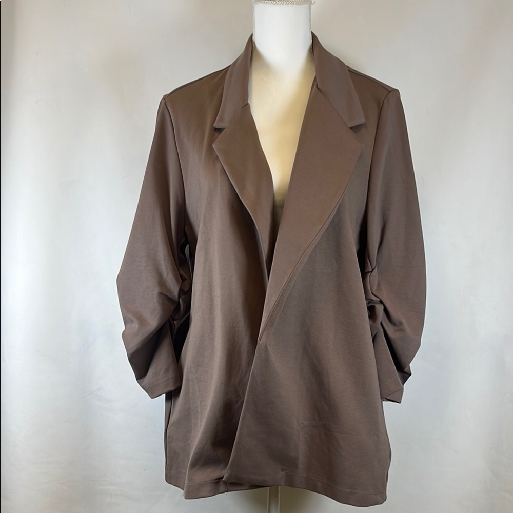 Dear Scarlett Blazer Women's 1X Open Front Unstructured 3/4 Sleeve Neutral Taupe
